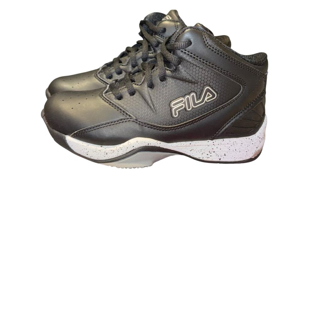 New with Box Fila Breakaway 9 Sneakers Kids Size 1.5 Black White